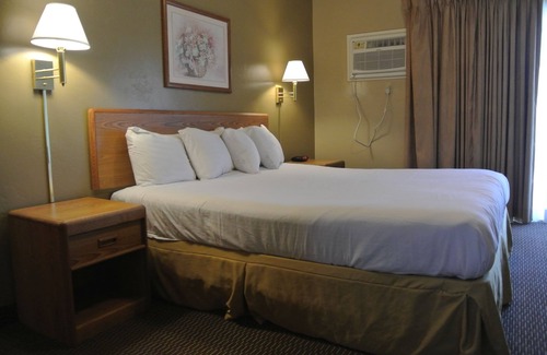 Atascadero Hotel | Vino Inn & Suites