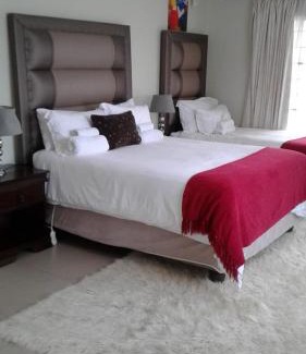 Umtata House | Vinolux Guest House