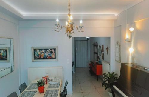 Thessaloniki Apartment | Vintage Art home on the sea