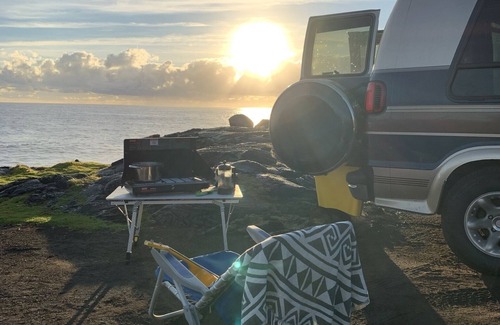 Hilo House | Vintage Campervan with Good Vibes - from Campervans Big Island