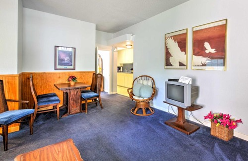 San Jacinto Apartment | Vintage Galveston Apt Less Than half Mi to Porretto Beach!