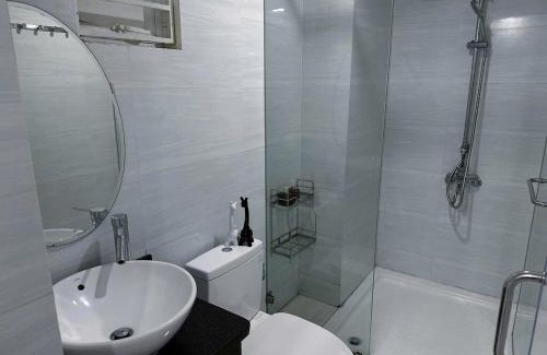 District 3 Hotel | Vintage Hideaway Homestay