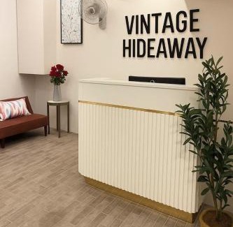 District 3 Hotel | Vintage Hideaway Homestay