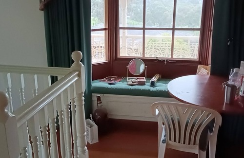 Grovedale House | Vintage house for holiday in Geelong
