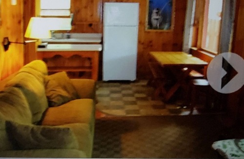 Phillips Cottage | Vintage Lakeside Cottage on Long Lake ~ Linden