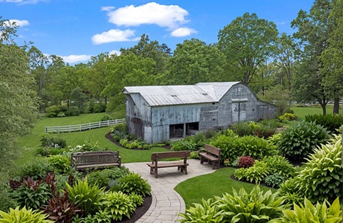 Crossville House | Vintage Serenity, Modern Comfort