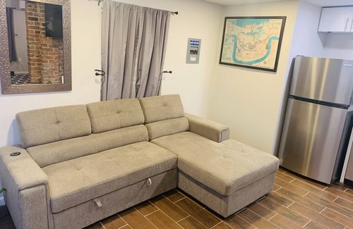 Uptown Historic District House | Vintage Uptown Hidden Gem, Walk to Everything New Renovation!