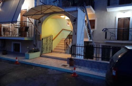 Agia Efimia Apartment | Violatos studios