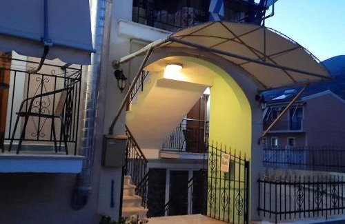 Agia Efimia Apartment | Violatos studios