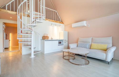 Gapyeong House | Violin Glamping Caravan