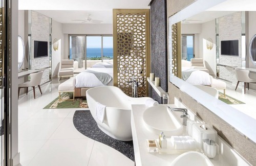 Rancho Cerro Colorado Resort | VIP Member Access💎Split-Level✨3BR Beachfront Luxury🏝️Private Terrace & Hammock