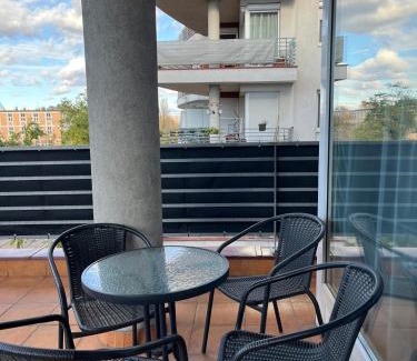Angyalfold Apartment | VIP MINI RESORT,Private Parking & Balcony