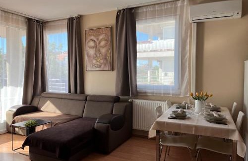 Angyalfold Apartment | VIP MINI RESORT,Private Parking & Balcony