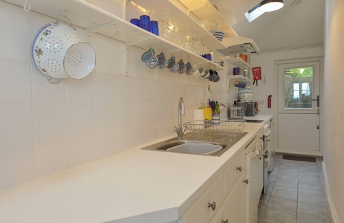 Portwrinkle Cottage | VIRGINIA COTTAGE, family friendly, with open fire in Whitsand Bay