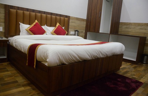 Dehradun Hotel | Vishnu Lok