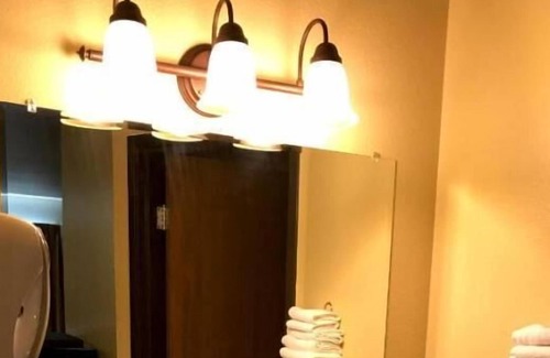Kellogg House | Visit Idaho On A Budget! Enjoy Stunning View Of Kellogg Minutes From Your Door