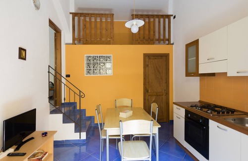 Castellammare del Golfo Apartment | Visitsicilia Le Magnolie 1