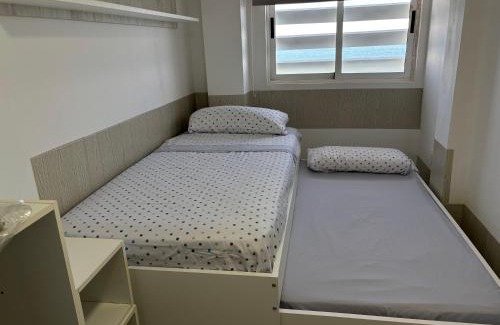 Faro de Cullera Apartment | Vista al mar con piscina