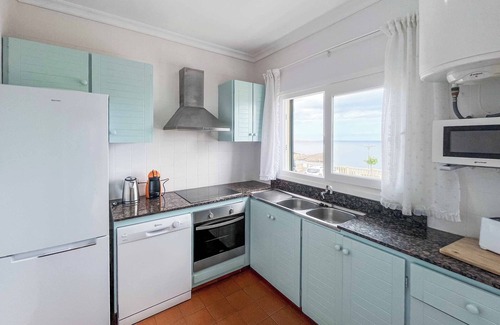 Arenal d'en Castell Villa | Vista Arenal - Three Bedroom Villa, Sleeps 6