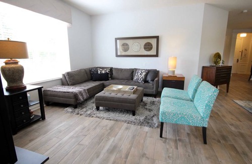 Florida Central Atlantic Coast Apartment | Vista Cay Huge Lakeview Paradise Condo by Pool. Near Parks & OCCC