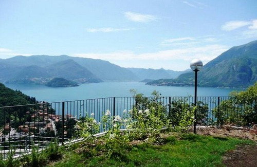Perledo Apartment | Vista d'Oro Ulivo Apt. 4