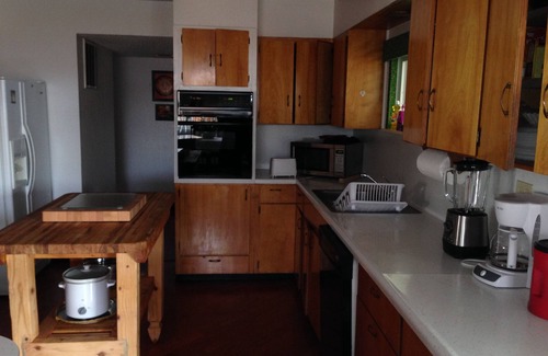 Mira Loma House | Vista Gardens. A quiet home in the country, yet close to town. Between 149-245.