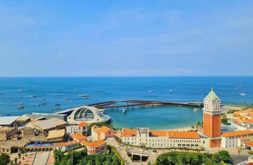 An Thoi Apartment | Vista Hillside Apartment Seaview & Firework