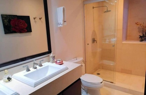 La Paz House | Vista Mar 2BR 2Bath Condo with pool and great views