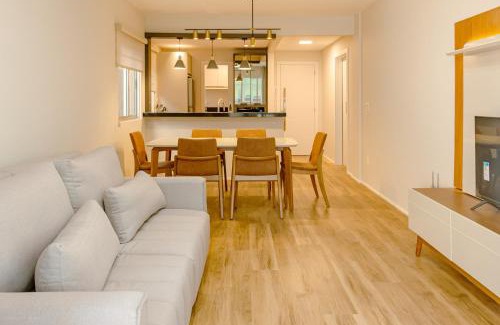 Itapema Apartment | Vista Mar na R.303 em Itapema, Garagem&Wifi HU1718