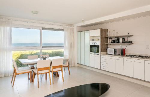 Lagoa Pequena Apartment | Vista Mar | Piscina | WI-FI 500mb #CAMP12