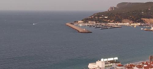 Santiago Apartment | Vista Mar-Sesimbra
