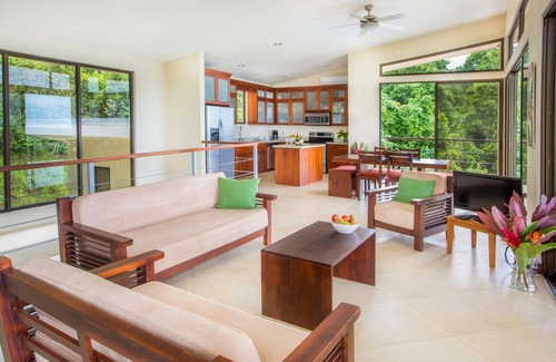 Parrita House | Vista Pacifica - Breathtaking Views and Peaceful Atmosphere Amazing Views & WiFi