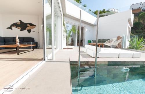 Roses Town Center House | Vista Roses Mar - Cap Ponent