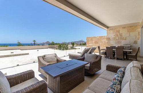 El Tezal Apartment | Vista Vela Luxury Ground Floor Terrace & BBQ