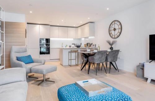 Poole Apartment | Vitamin Sea - Spacious Sun Terrace Overlooking Poole Quay