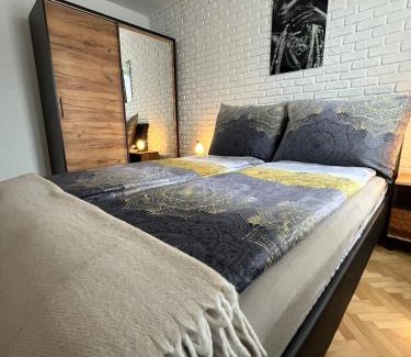 Resita Apartment | VITRUVIAN Apartament 13 - Self check in 24h