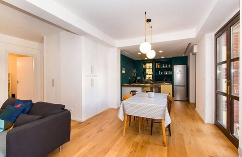 Vanchiglia Apartment | Vittorio Veneto Terrace Flat with parking