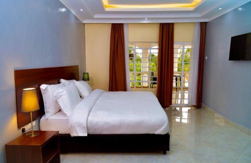 Kenya Hotel | ViVa Gardens