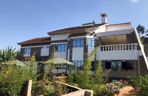 Kenya Hotel | ViVa Gardens