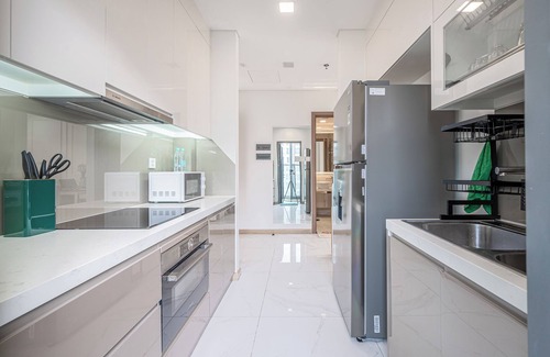 Hang Xanh Apartment | Vivian Landmark 81 Residence Luxury