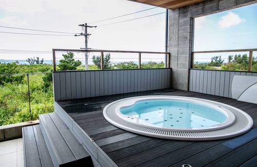 Miyakojima Apartment | vivid terrace