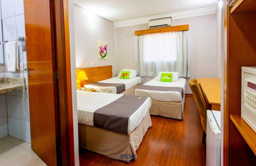 Varzea Paulista Hotel | VOA Express Inn Hotel Orquídea