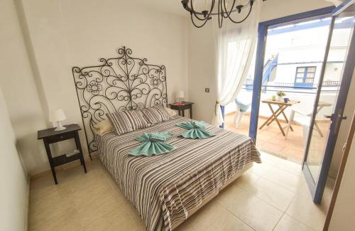 Caleta de Famara Apartment | VolKKanrentals Casa Machín