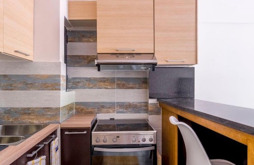 Voula Apartment | Voula's Secret Garden Studio