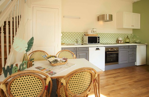 Vouvray House | Vouvray - The beautiful vines