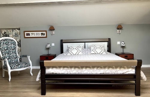 Arpaillargues-et-Aureillac Bed & Breakfast | Vrbo Property