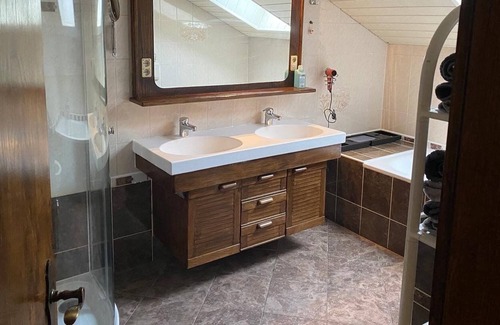 Stall Apartment | Vrbo Property