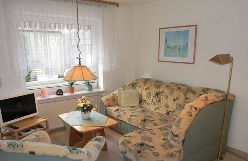 Warwerort Apartment | Vrbo Property