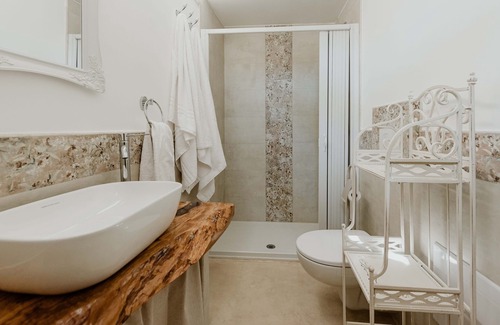 Felline House | Vrbo Property