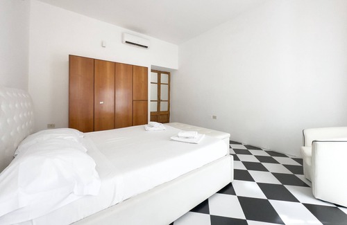 Rione VII Regola Apartment | Vrbo Property